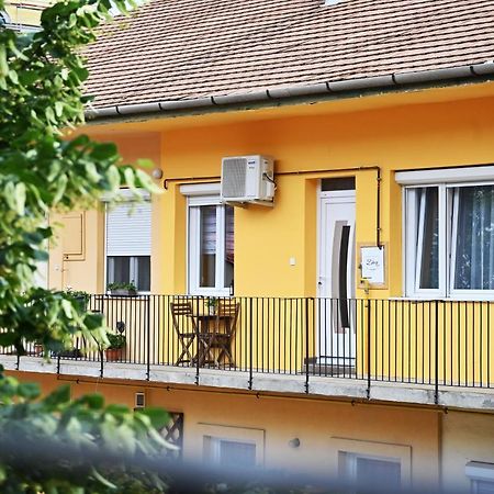Zora Apartman Эгер Экстерьер фото